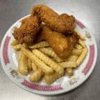 Best Fried Chicken Wings with French Fries in Mineola, NY